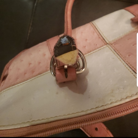 Handbags - Picture 3 of 6